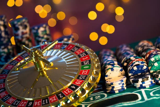 qf82 apk အားကစားလောင်းကစား Myanmar Sportsbook Platform တွင် မြန်မာ ကစားသမား Live Bet ချနေသောပုံ